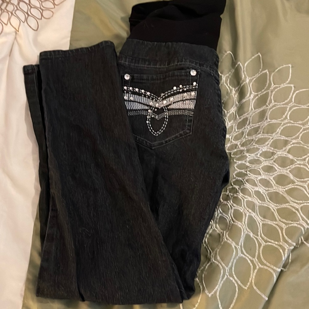 Size Medium Maternity Pants